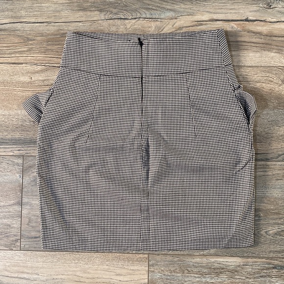 🩷3 for $20🩷 H&M Checkered skirt with pockets - Picture 5 of 10